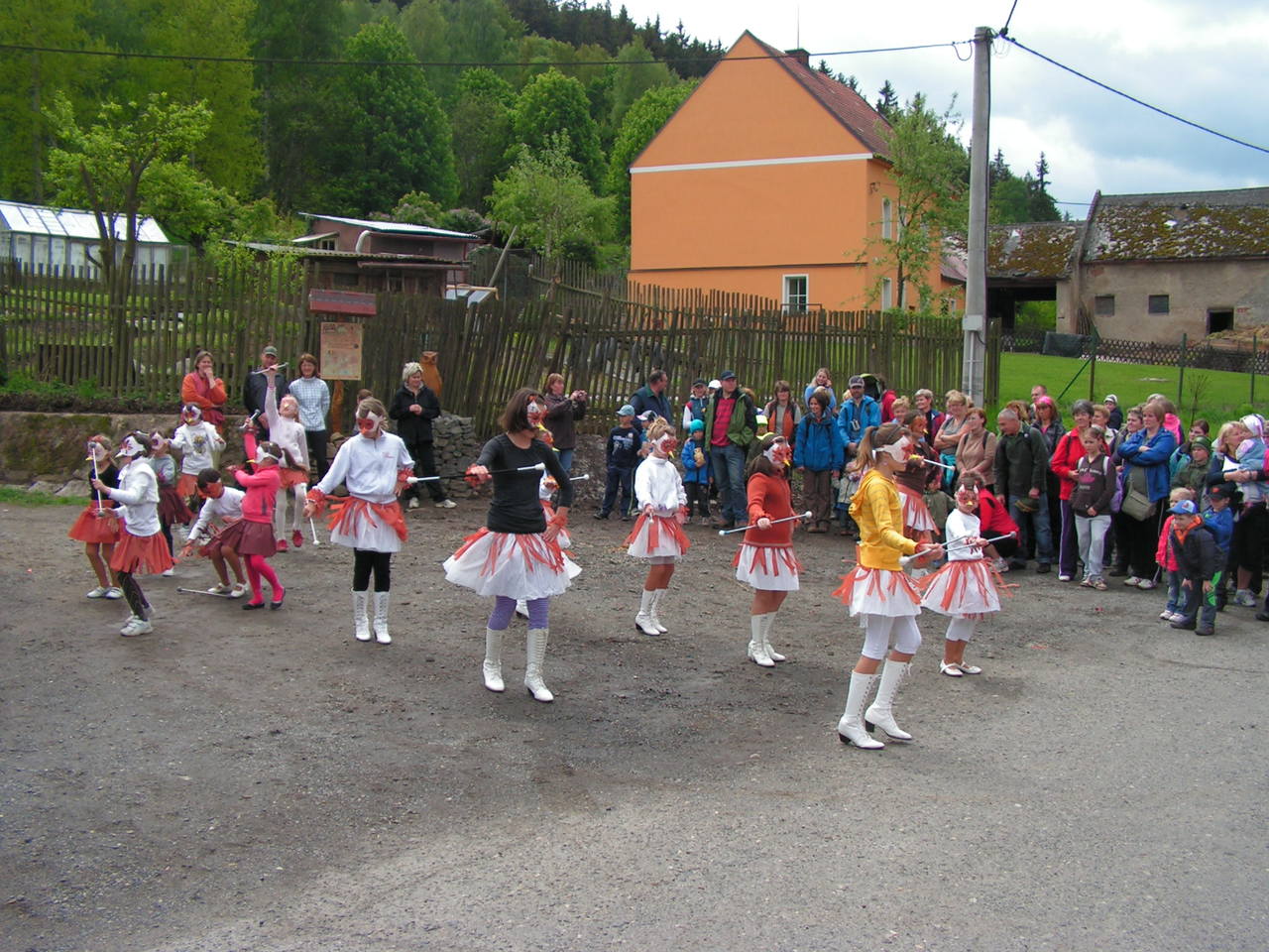 Mažoretky při zahájení
