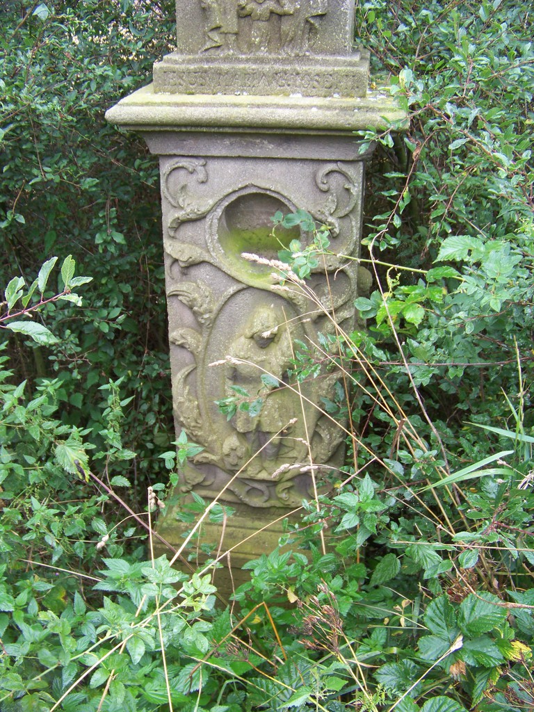 Podstavec před rekonstrukcí